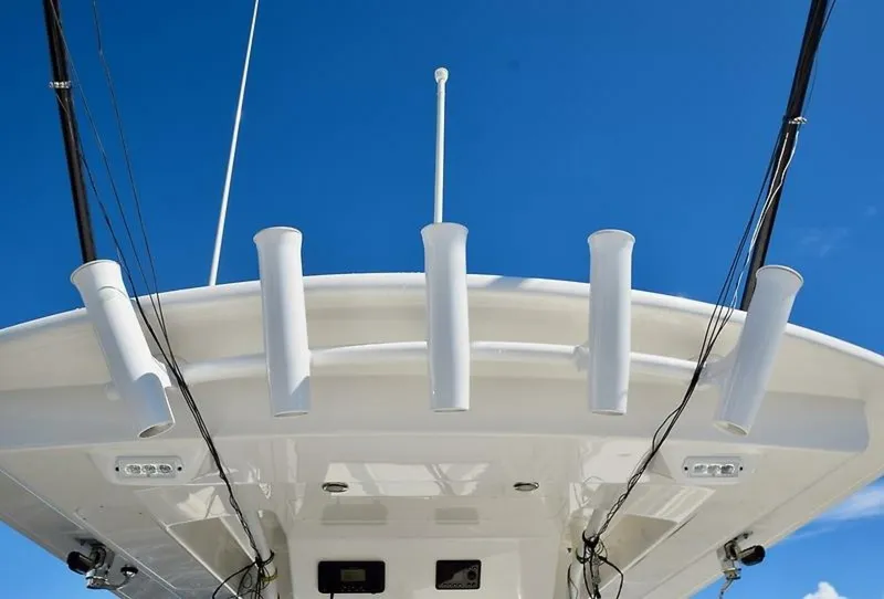 Slide: The Image of Regulator Marine 31FS 2020 - 23