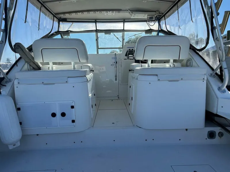 Slide: The Image of Wellcraft 330 Coastal 2001 - 5