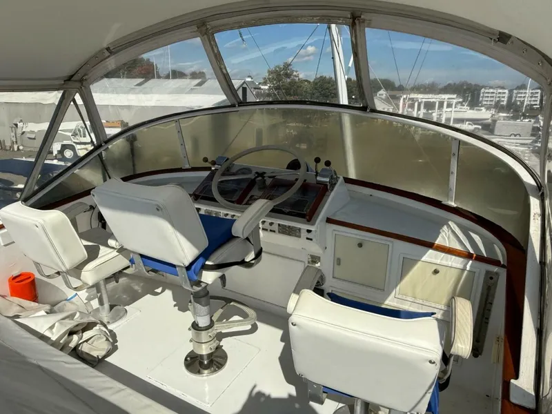 Slide: The Image of Custom 42’ Flybridge Cruiser 1967 - 14