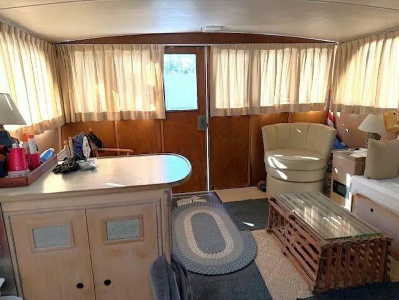 Slide: The Image of Custom 42’ Flybridge Cruiser 1967 - 21