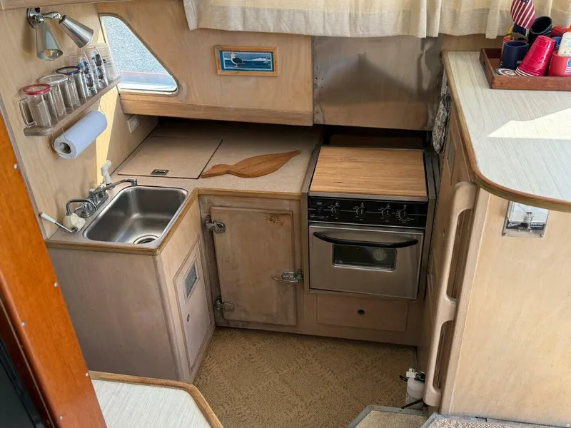 Slide: The Image of Custom 42’ Flybridge Cruiser 1967 - 26