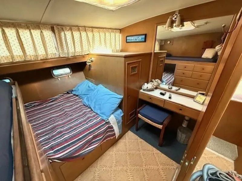 Slide: The Image of Custom 42’ Flybridge Cruiser 1967 - 28