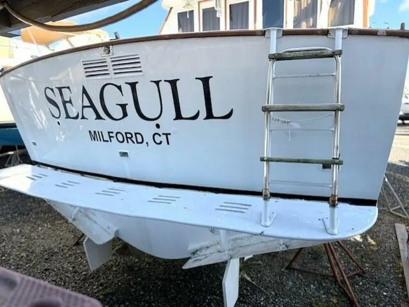 Slide: The Image of Custom 42’ Flybridge Cruiser 1967 - 5