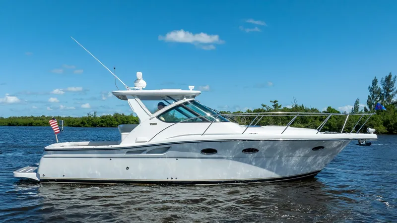 The Image of Tiara 3200 Open 2005 - 0