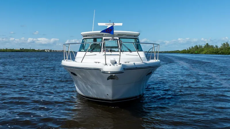 Slide: The Image of Tiara 3200 Open 2005 - 2