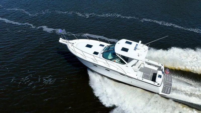 Slide: The Image of Tiara 3200 Open 2005 - 25