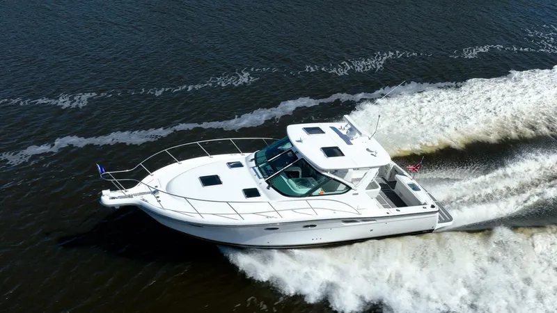 Slide: The Image of Tiara 3200 Open 2005 - 26