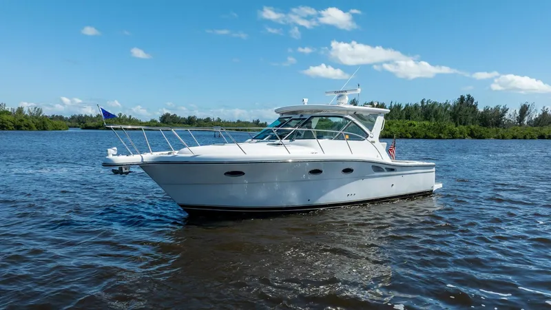 Slide: The Image of Tiara 3200 Open 2005 - 4