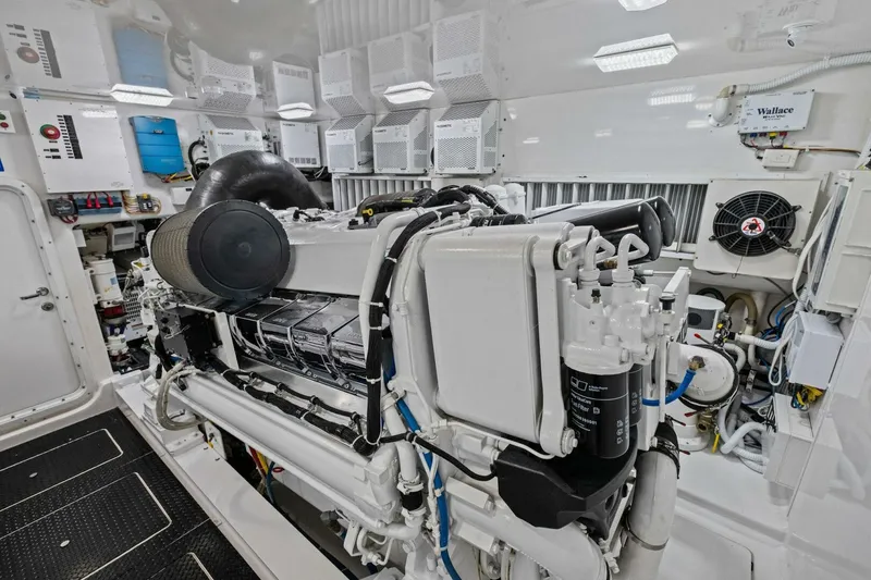 Slide: The Image of Viking 82 Convertible 2012 - 100