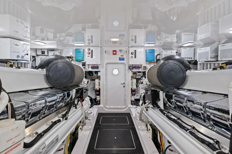 Slide: The Image of Viking 82 Convertible 2012 - 101
