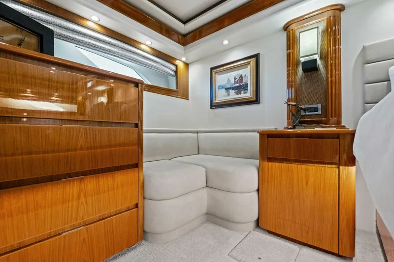 Slide: The Image of Viking 82 Convertible 2012 - 26
