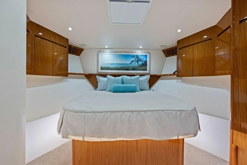 Slide: The Image of Viking 82 Convertible 2012 - 31