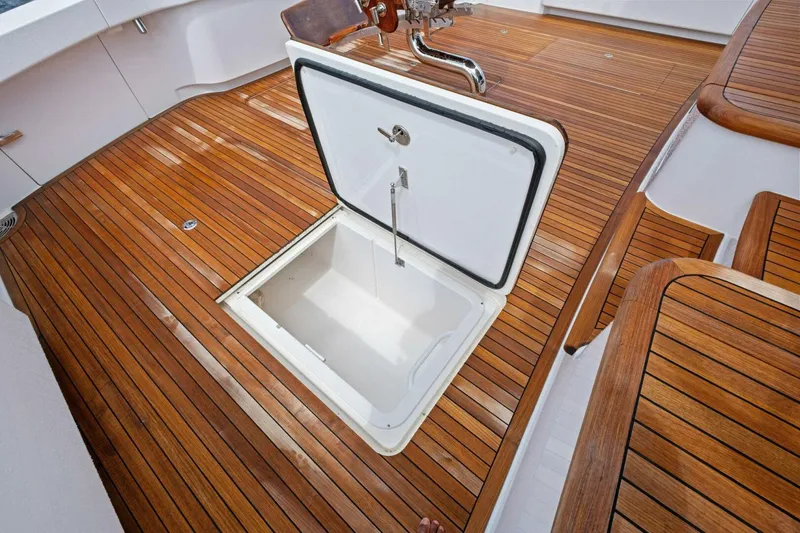 Slide: The Image of Viking 82 Convertible 2012 - 72