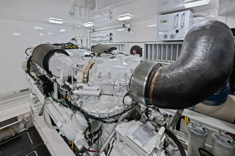 Slide: The Image of Viking 82 Convertible 2012 - 94