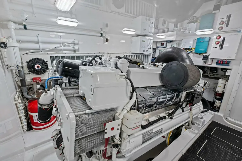 Slide: The Image of Viking 82 Convertible 2012 - 99