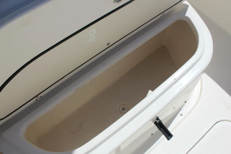 Slide: The Image of Pursuit 3100 Sport 2008 - 9