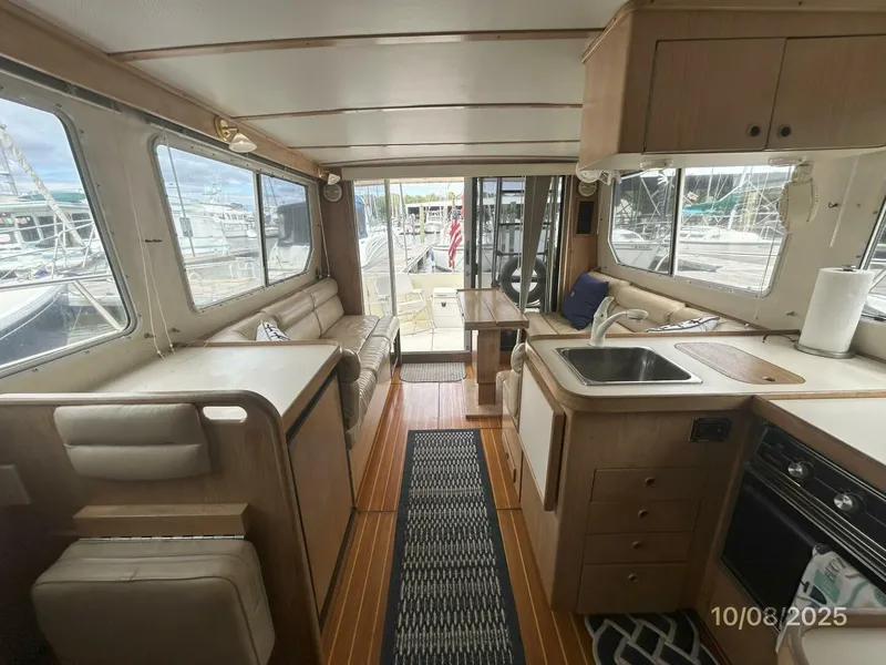Slide: The Image of Sabreline Sedan Flybridge 1994 - 31