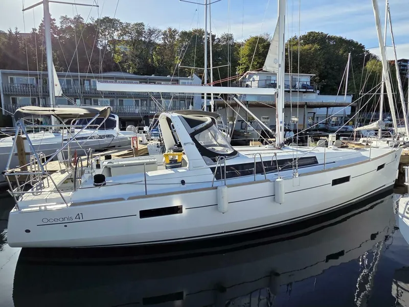 Slide: The Image of Beneteau Oceanis 41 2014 - 16