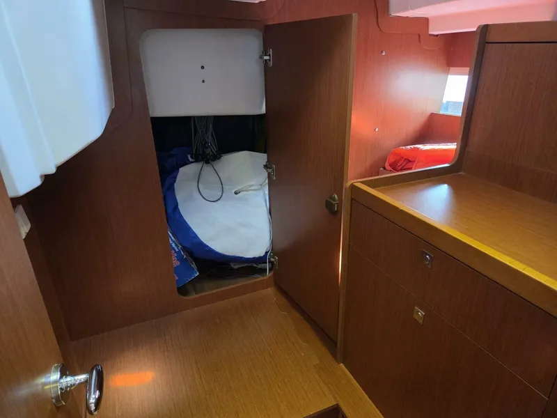 Slide: The Image of Beneteau Oceanis 41 2014 - 7