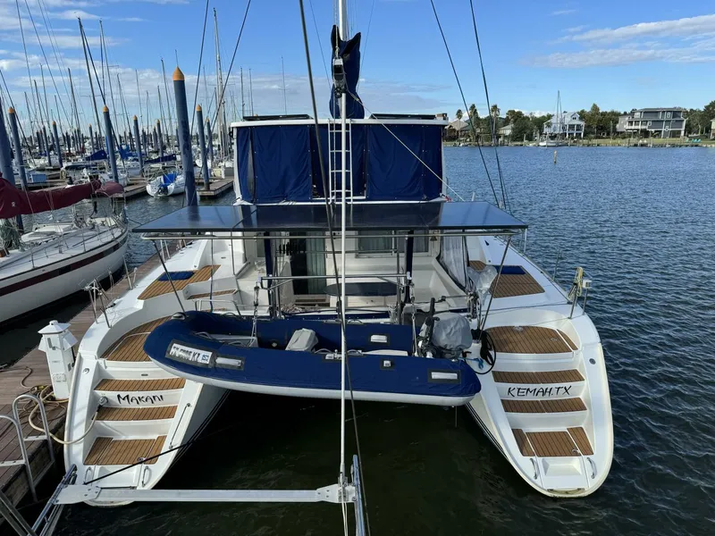 Slide: The Image of Lagoon 440 2006 - 4