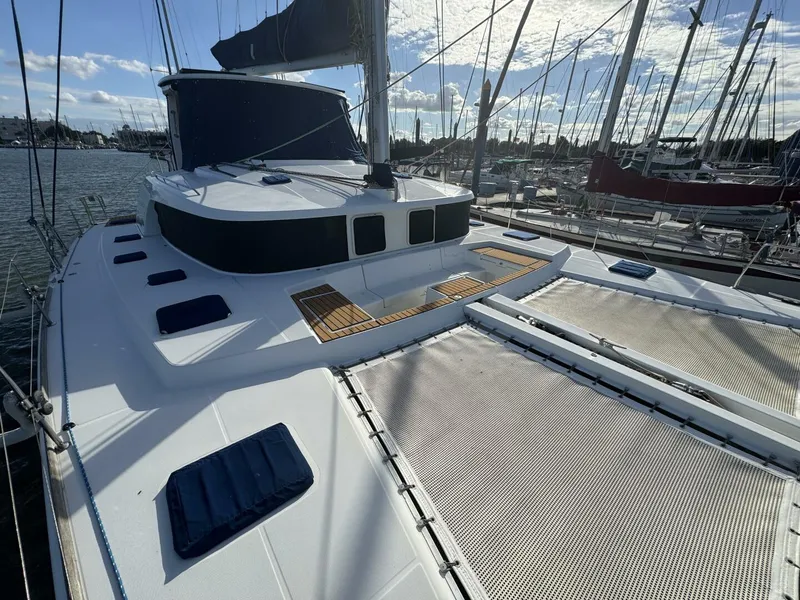 Slide: The Image of Lagoon 440 2006 - 8