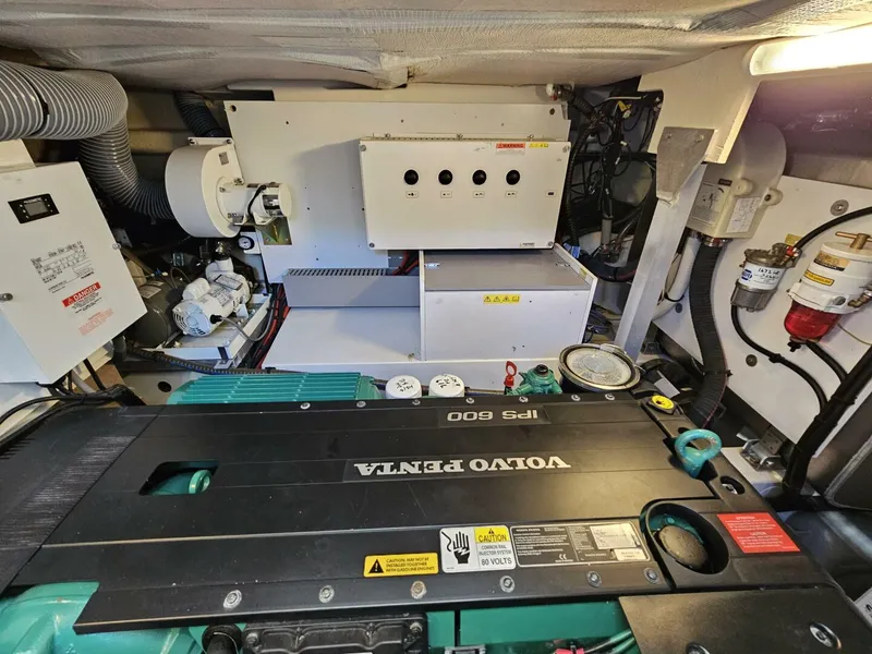 Slide: The Image of Prestige 460 Fly 2018 - 26