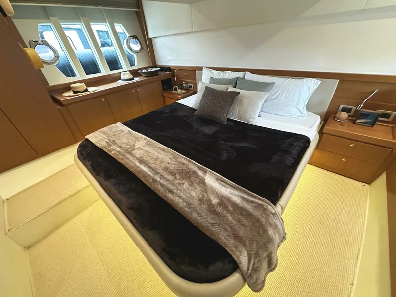Slide: The Image of Ferretti 530 2014 - 24