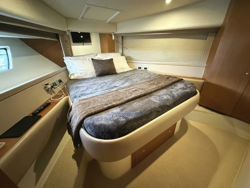 Slide: The Image of Ferretti 530 2014 - 31