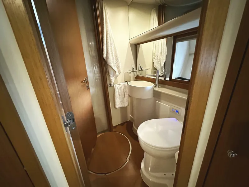Slide: The Image of Ferretti 530 2014 - 34