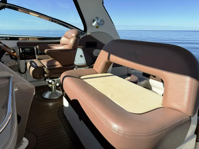 Slide: The Image of Sea Ray 510 Sundancer 2001 - 16