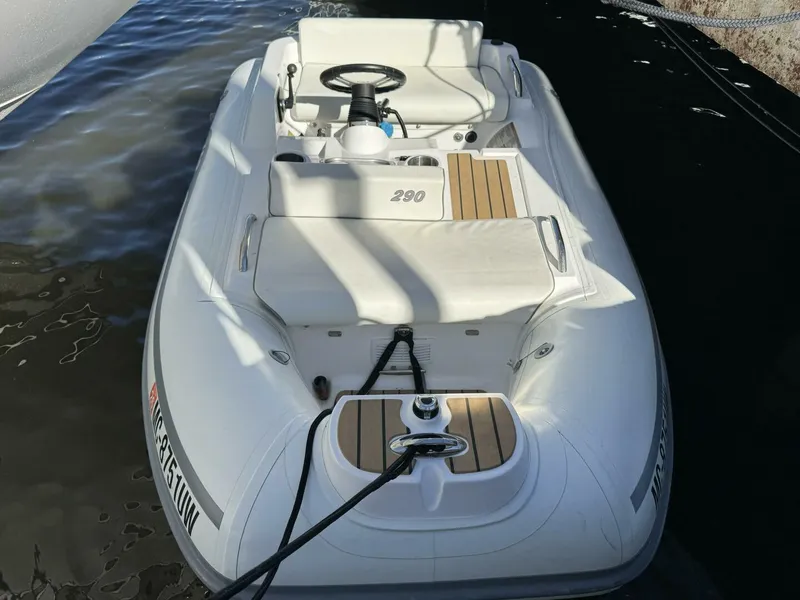 Slide: The Image of Sea Ray 510 Sundancer 2001 - 48