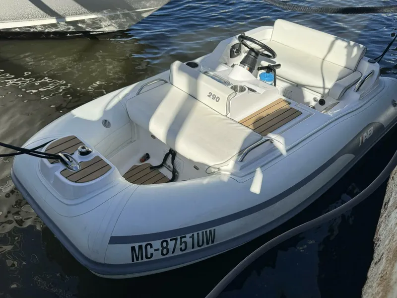 Slide: The Image of Sea Ray 510 Sundancer 2001 - 49