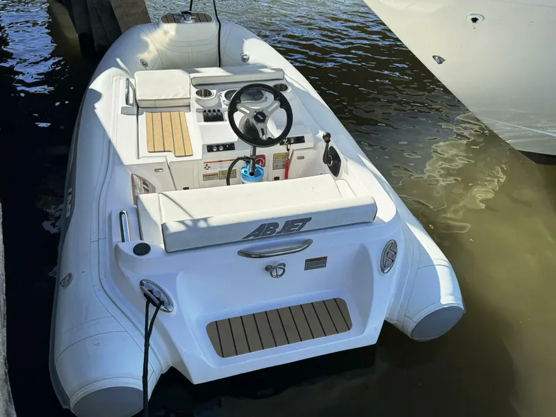 Slide: The Image of Sea Ray 510 Sundancer 2001 - 50