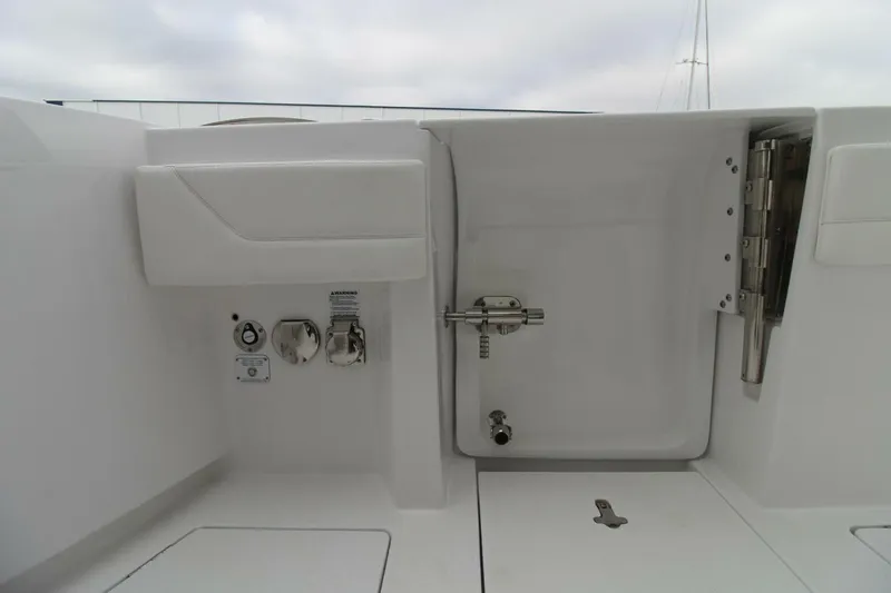 Slide: The Image of Intrepid Nomad SE 2024 - 22