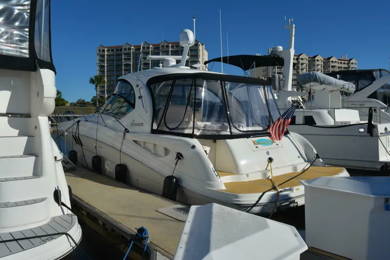 Slide: The Image of Sea Ray 44 Sundancer 2007 - 10