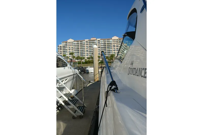 Slide: The Image of Sea Ray 44 Sundancer 2007 - 23