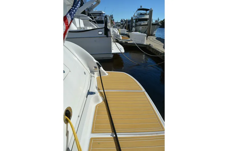 Slide: The Image of Sea Ray 44 Sundancer 2007 - 27