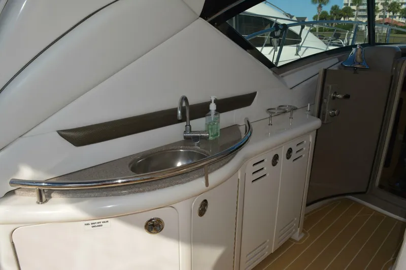 Slide: The Image of Sea Ray 44 Sundancer 2007 - 39