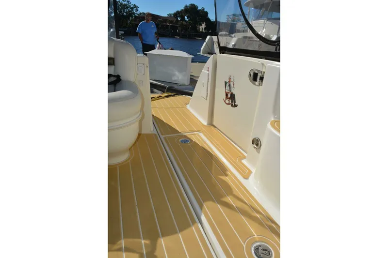 Slide: The Image of Sea Ray 44 Sundancer 2007 - 51