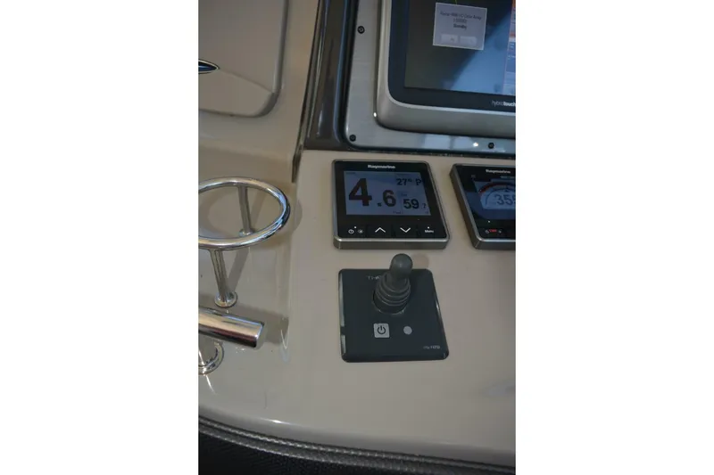 Slide: The Image of Sea Ray 44 Sundancer 2007 - 59