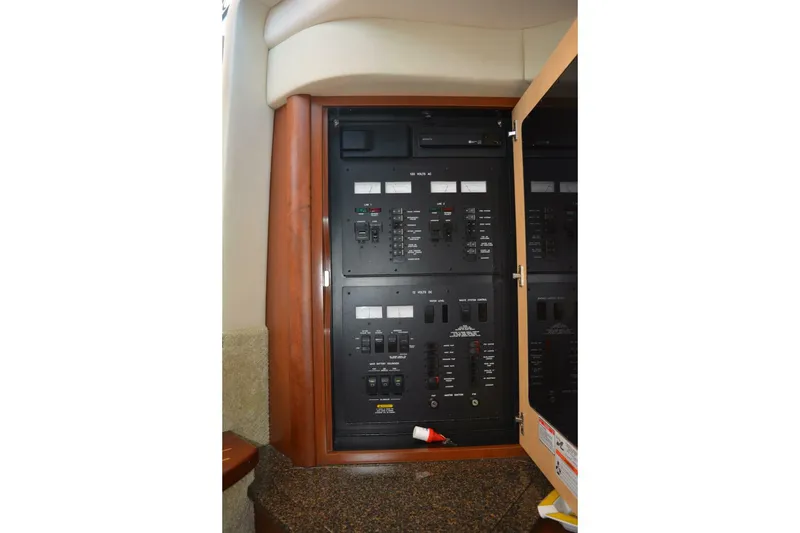 Slide: The Image of Sea Ray 44 Sundancer 2007 - 67