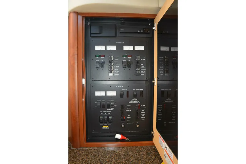 Slide: The Image of Sea Ray 44 Sundancer 2007 - 68
