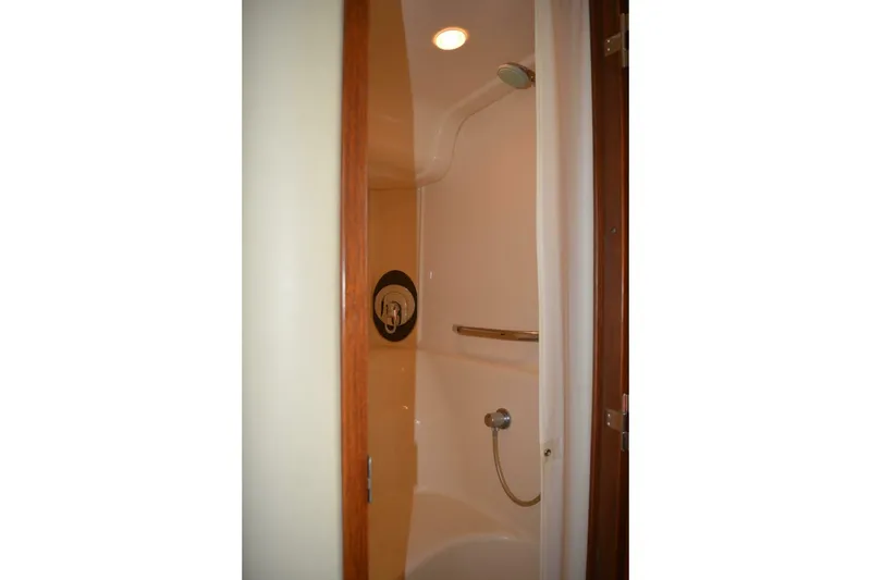 Slide: The Image of Sea Ray 44 Sundancer 2007 - 81