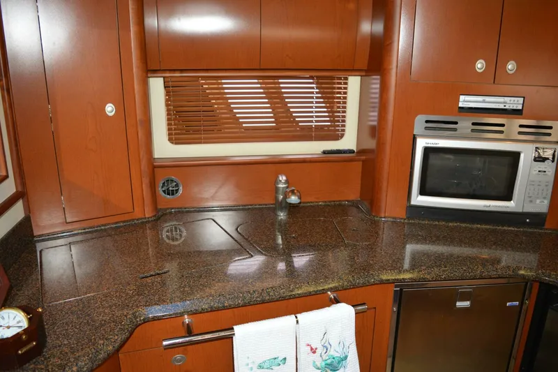 Slide: The Image of Sea Ray 44 Sundancer 2007 - 92