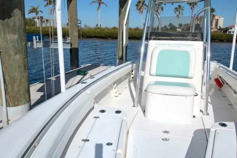 Slide: The Image of Blackwood 270 LXF Hybrid 2017 - 26