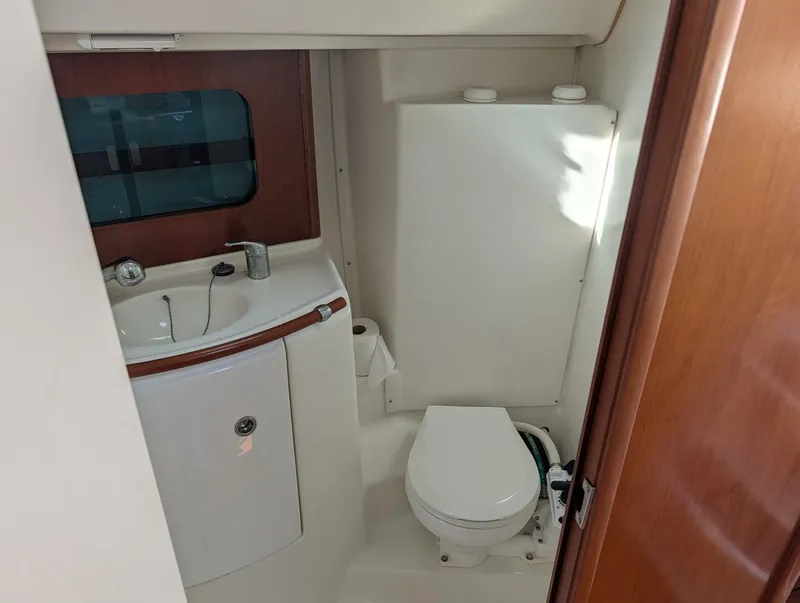 Slide: The Image of Beneteau Oceanis 331 2001 - 12