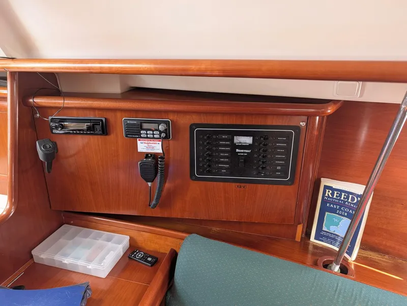 Slide: The Image of Beneteau Oceanis 331 2001 - 5