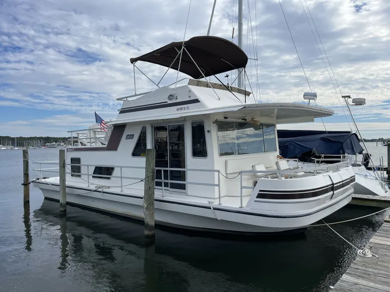 The Image of Gibson 37 Standard Houseboat 1991 - 0