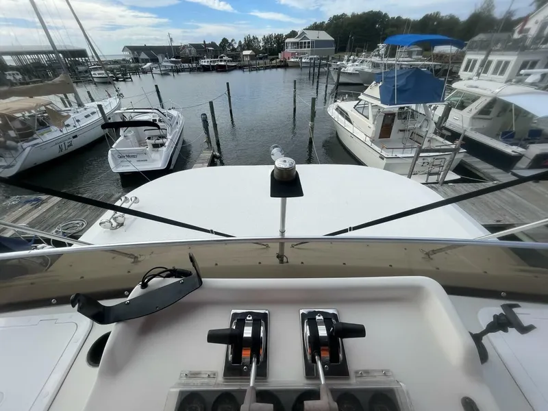 Slide: The Image of Gibson 37 Standard Houseboat 1991 - 16