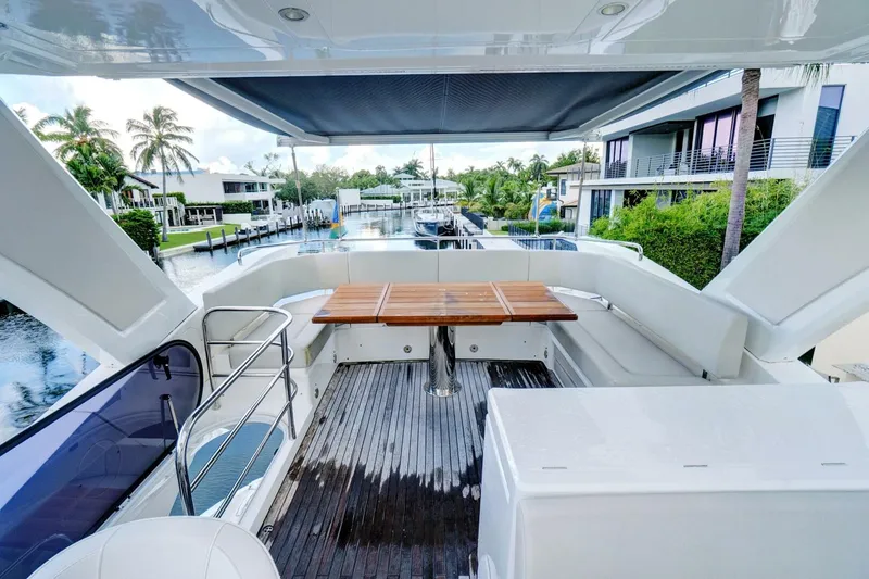 Slide: The Image of Sunseeker Manhattan 52 2020 - 20